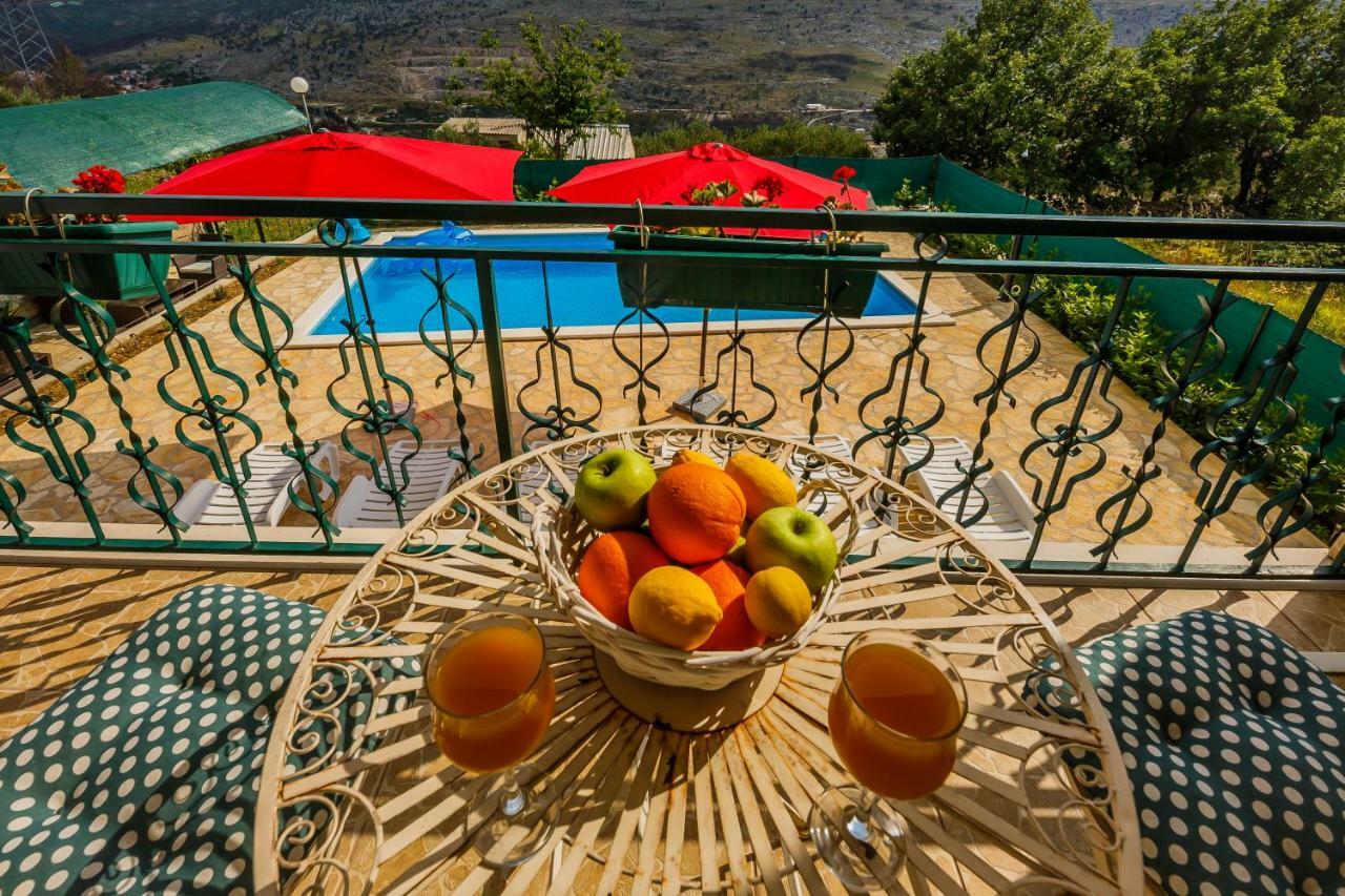 Holiday Home Cherry Tree Žrnovnica Eksteriør bilde