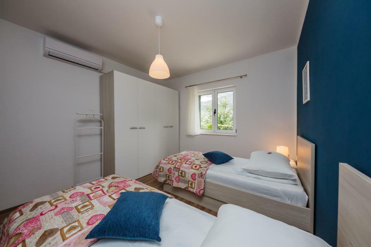 Holiday Home Cherry Tree Žrnovnica Eksteriør bilde